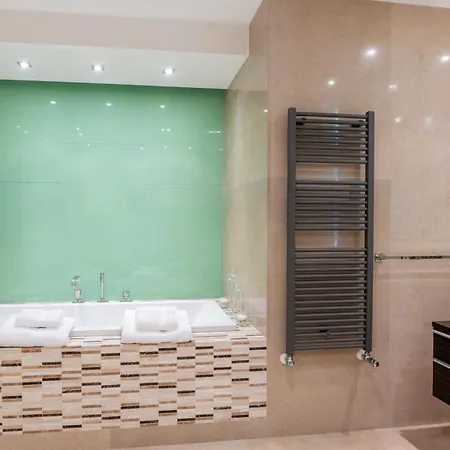 Luxury Herastrau Nord- 240 Sqm - Spa, Pool & Gym Access