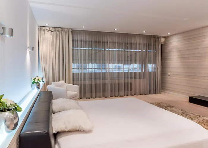 Luxury Herastrau Nord- 240 Sqm - Spa, Pool & Gym Access * Bukarest