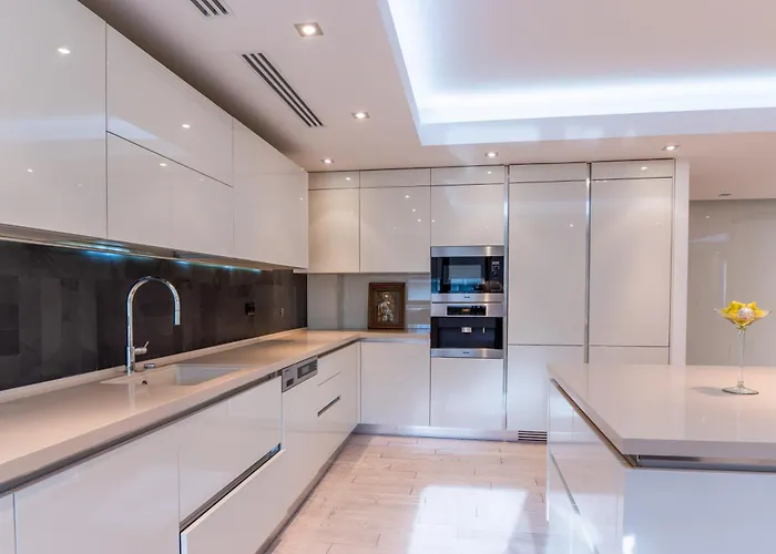 Luxury Herastrau Nord- 240 Sqm - Spa, Pool & Gym Access Apartment *