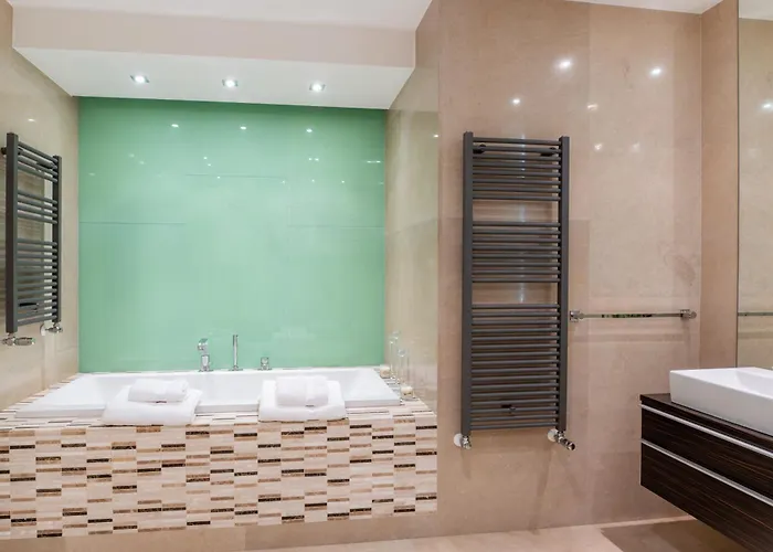 Luxury Herastrau Nord- 240 Sqm - Spa, Pool & Gym Access