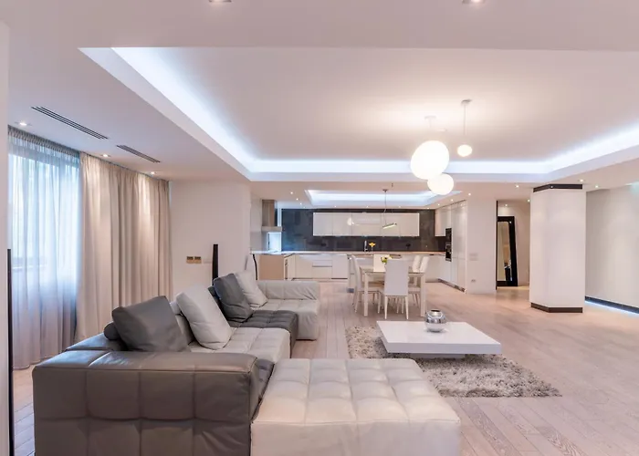 아파트 Luxury Herastrau Nord- 240 Sqm - Spa, Pool & Gym Access 부쿠레슈티